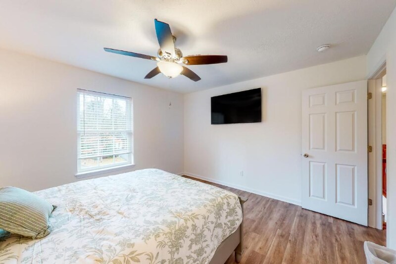 Building Photo - 1170 Thunder Dr