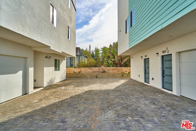 Building Photo - 1127 1/2 S Harvard Blvd