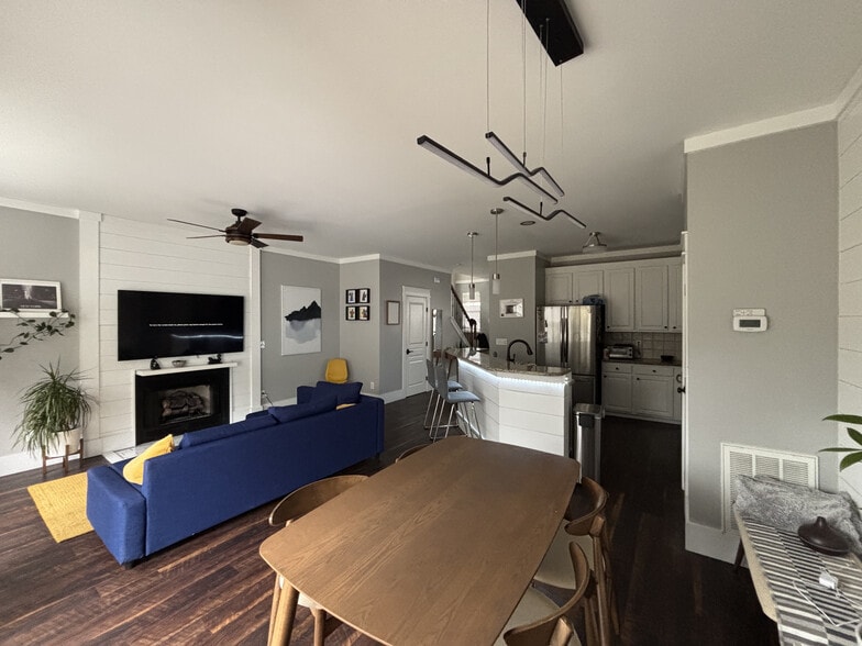 Building Photo - 3613 Sugar Tree Pl