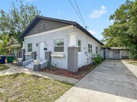 Building Photo - 1515 E 31st Ave