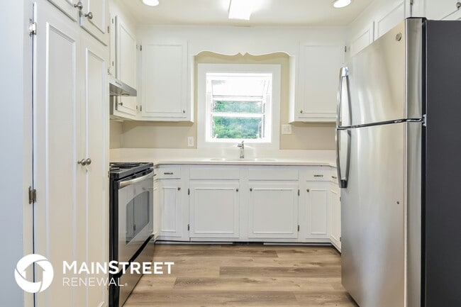 Building Photo - 304 Springtime Dr