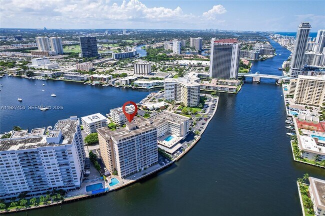 Building Photo - 121 Golden Isles Dr