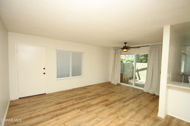 Building Photo - 565 Serento Cir