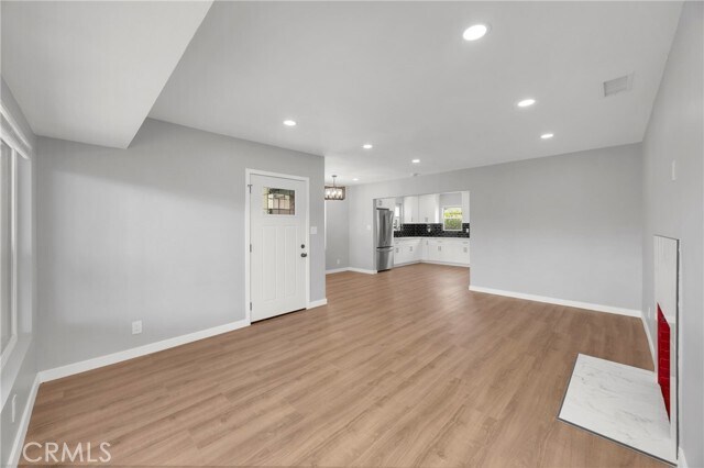 Building Photo - 6327 California Ave