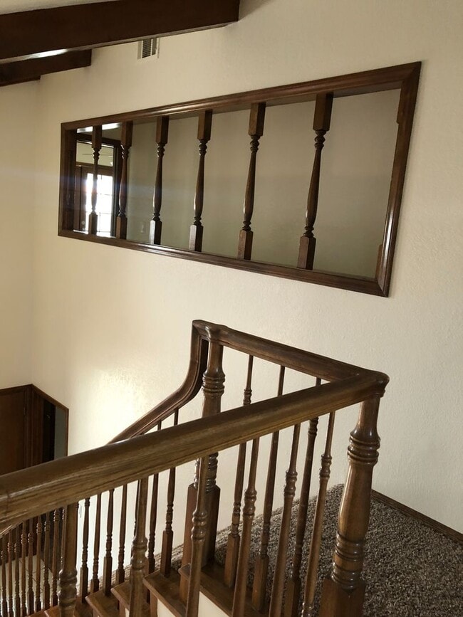 Building Photo - Spring Valley Lake Home