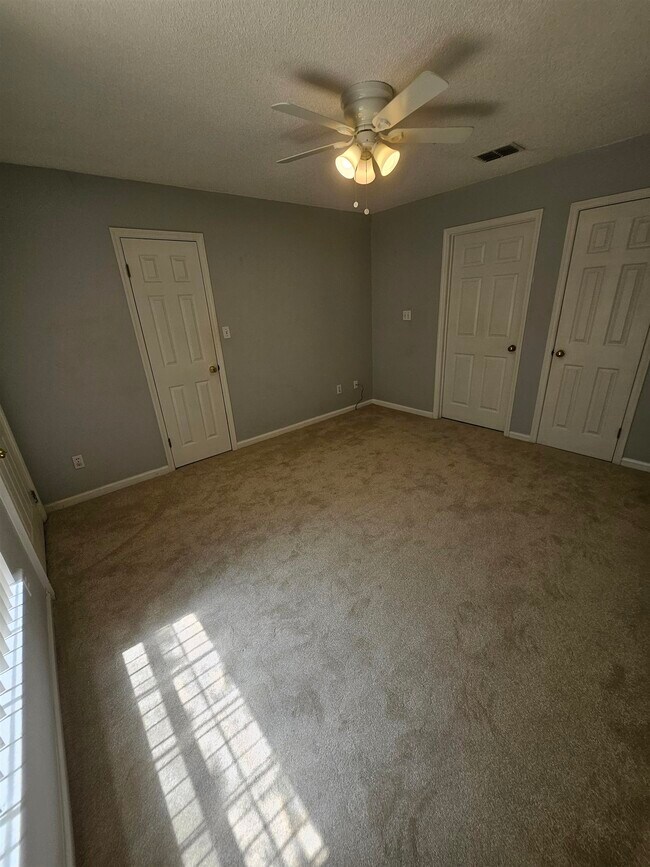 Building Photo - 3377 Tansey Ct