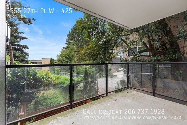 Building Photo - 3555 27th Pl W