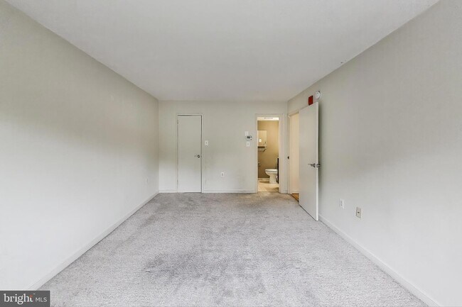 Building Photo - 7333 New Hampshire Ave