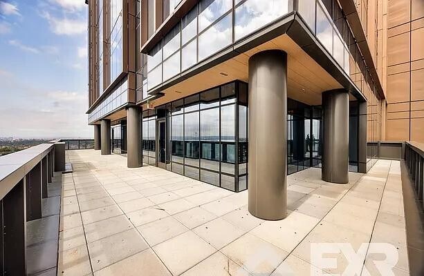Building Photo - 2230 Cropsey Ave