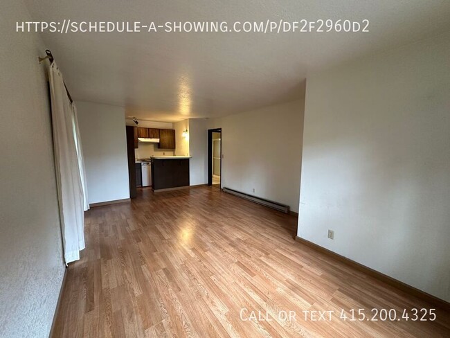 Building Photo - Spacious 2 Bedroom Home In Prunedale!