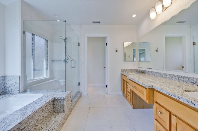 Building Photo - Elegant home with top Fremont Schools