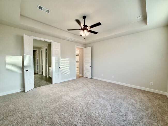 Building Photo - 1111 Luna Dr