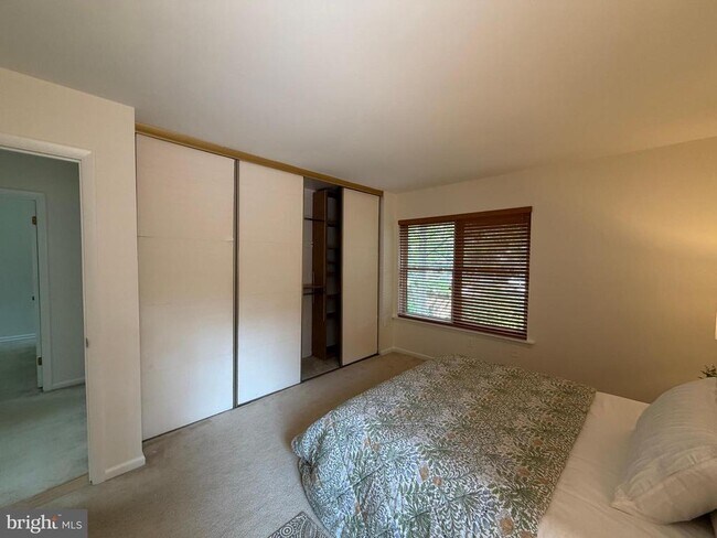Building Photo - 1016 Timber Creek Dr