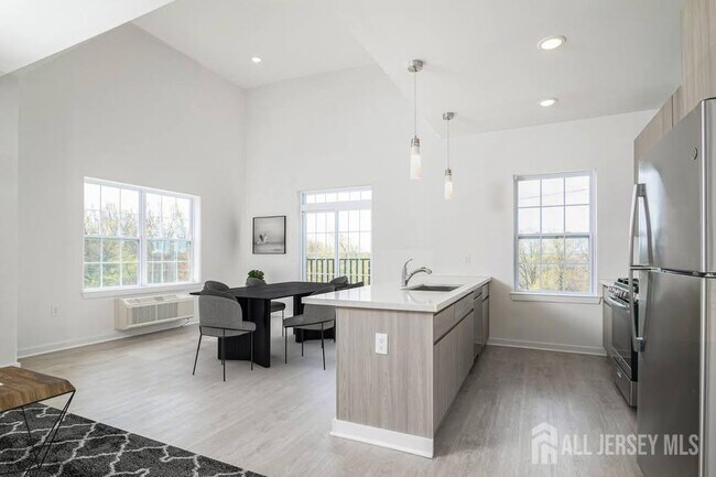 Building Photo - 175 Quincy Ct