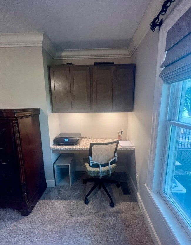 Building Photo - 243 Kate Dr