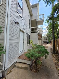 Building Photo - 1734 Walnut St