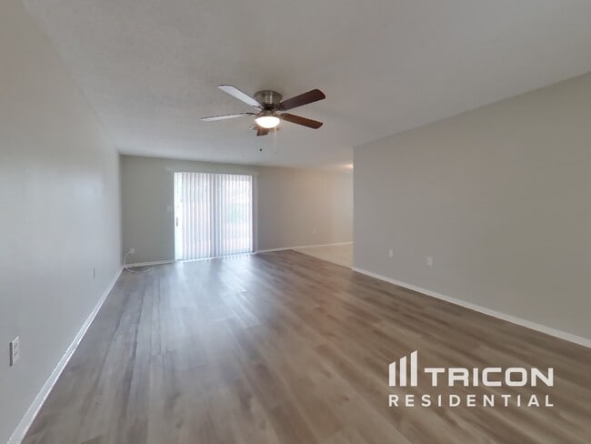 Building Photo - 3926 Cochise Terrace