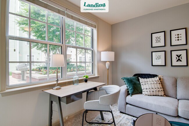 Building Photo - 925 N Garfield St