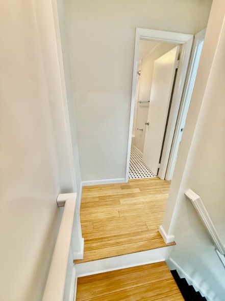 Building Photo - 2606 E Madison St