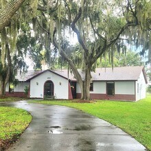 Building Photo - 2805 Lake Tohopekaliga Blvd