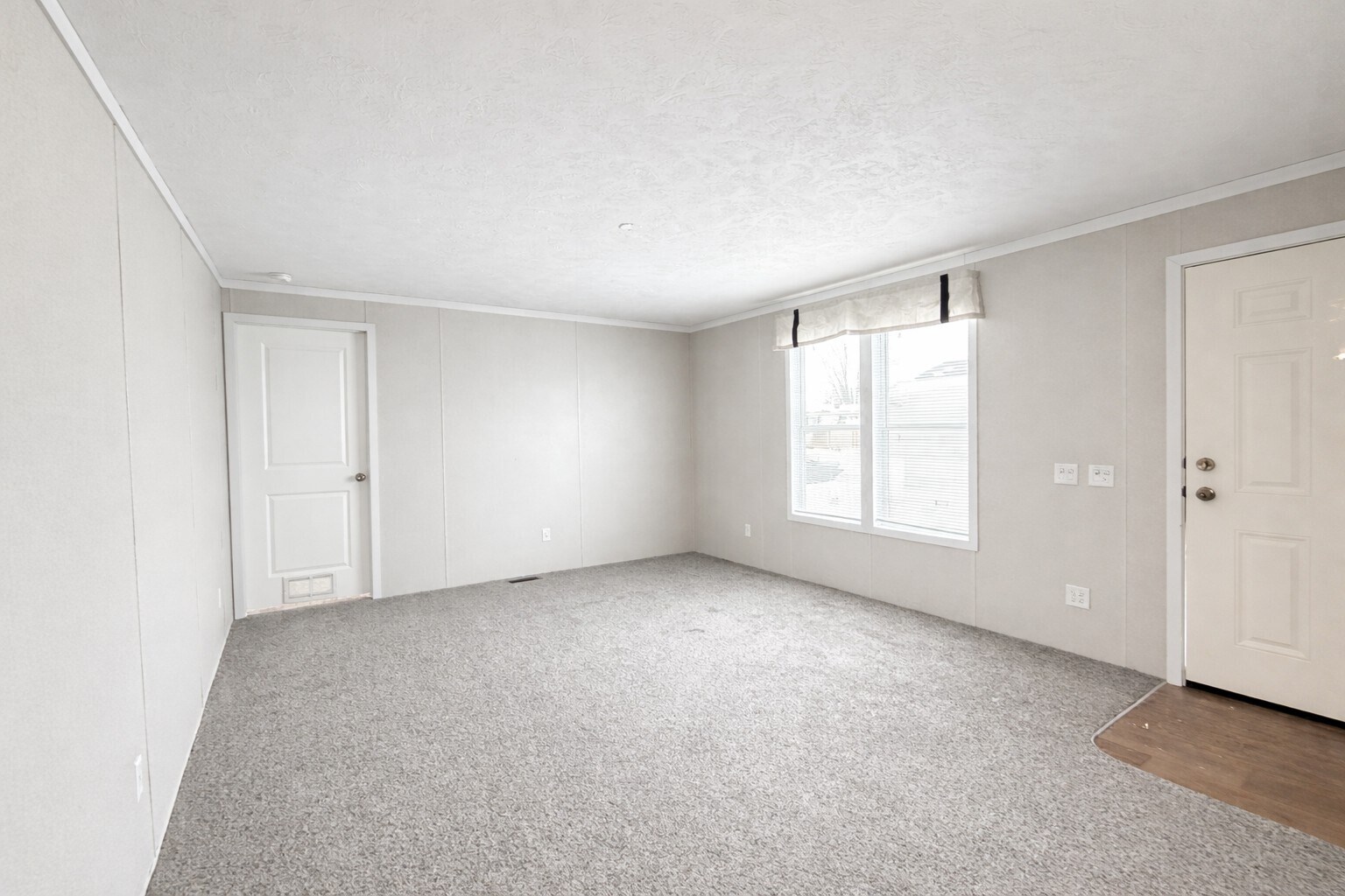 Building Photo - 29652 Cambridge Ct