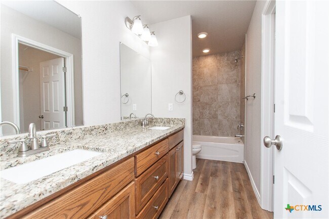 Building Photo - 2351 S Wall St