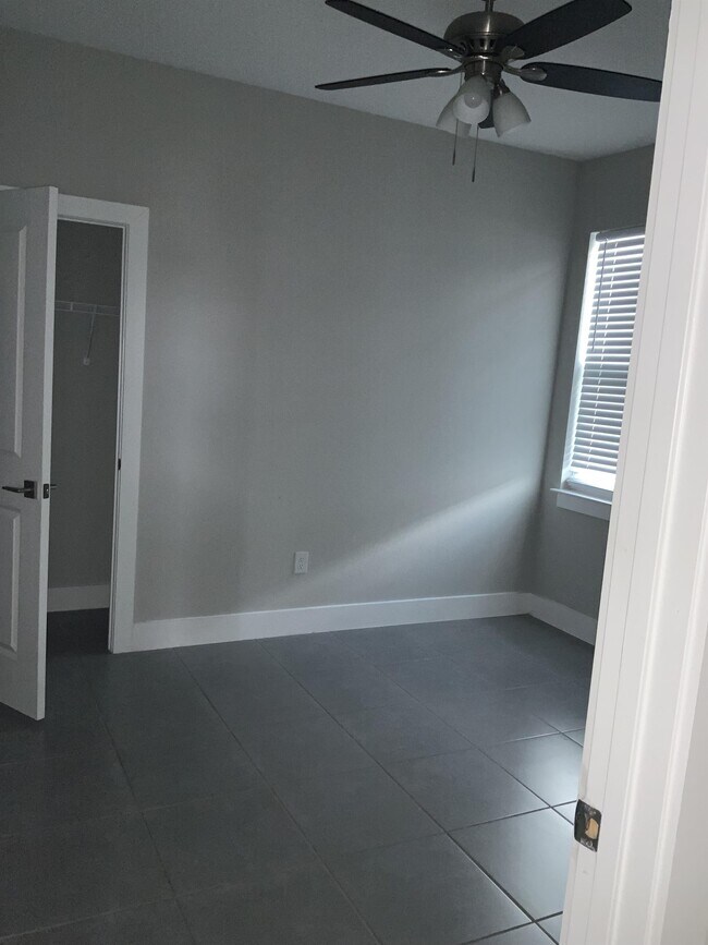 Building Photo - 505 Peace Dr