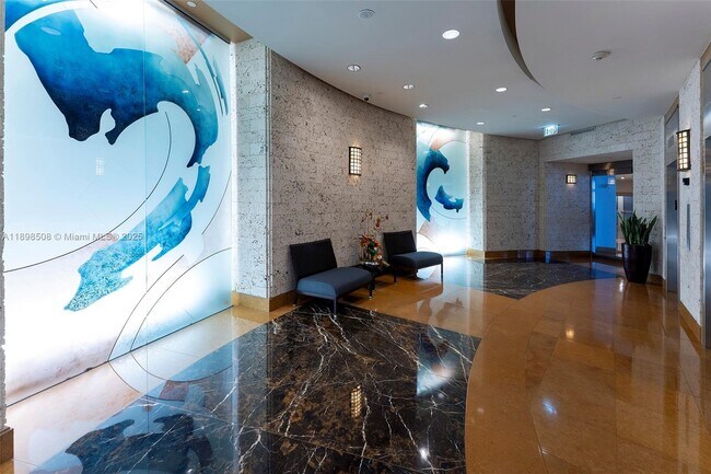 Building Photo - 801 Brickell Key Blvd