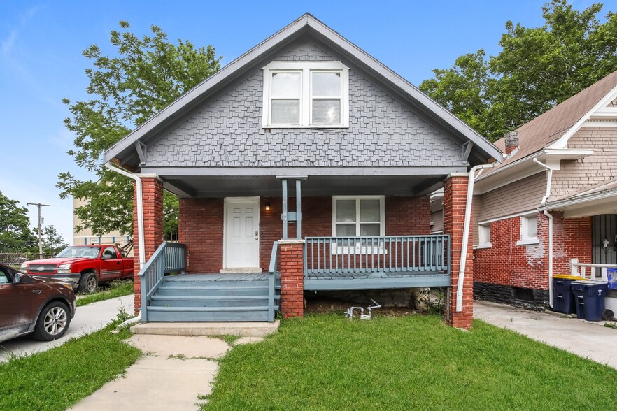 Building Photo - 4107 Woodland Ave