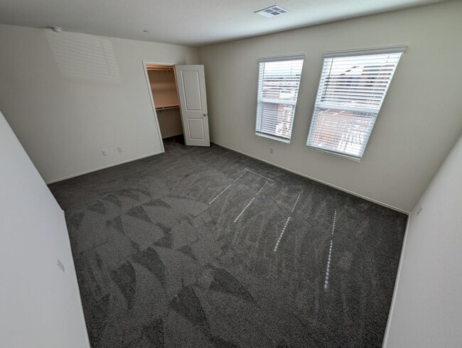 Building Photo - 6153 Aster Gdn St
