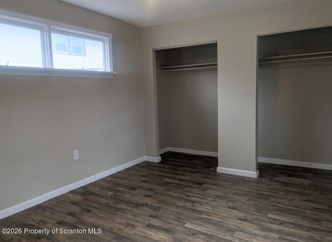 Building Photo - 714 Orchard St