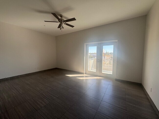 Building Photo - 502 Shiloh Dr