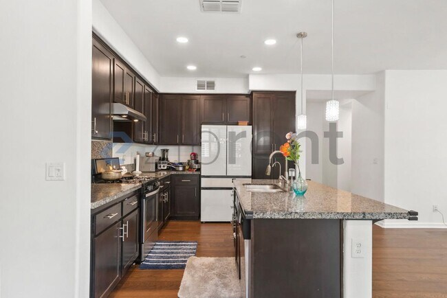 Building Photo - Unit 1529