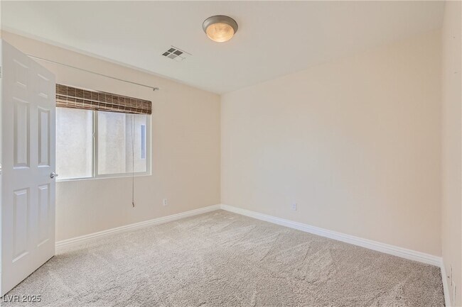Building Photo - 6615 Melodic Ct