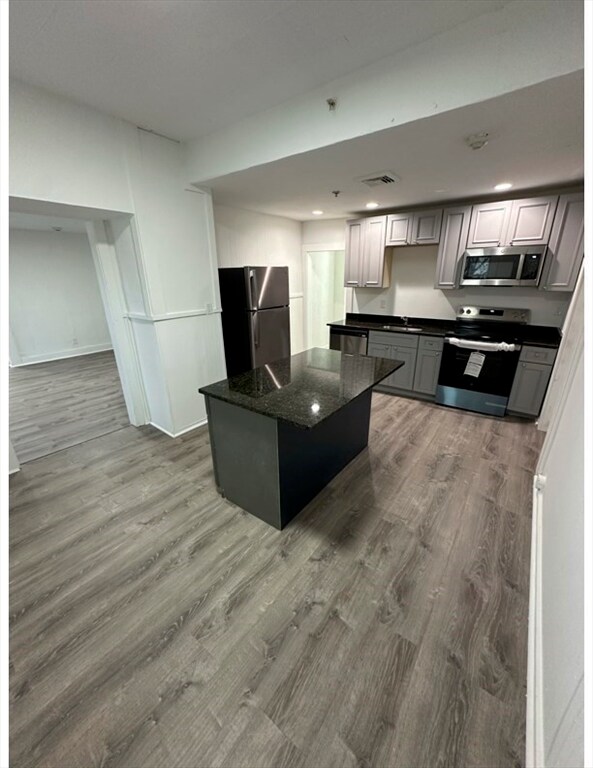 Building Photo - 126 Lincoln St