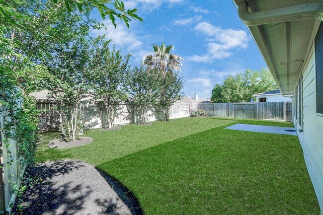 Building Photo - 14623 Cypress Cottage Ct