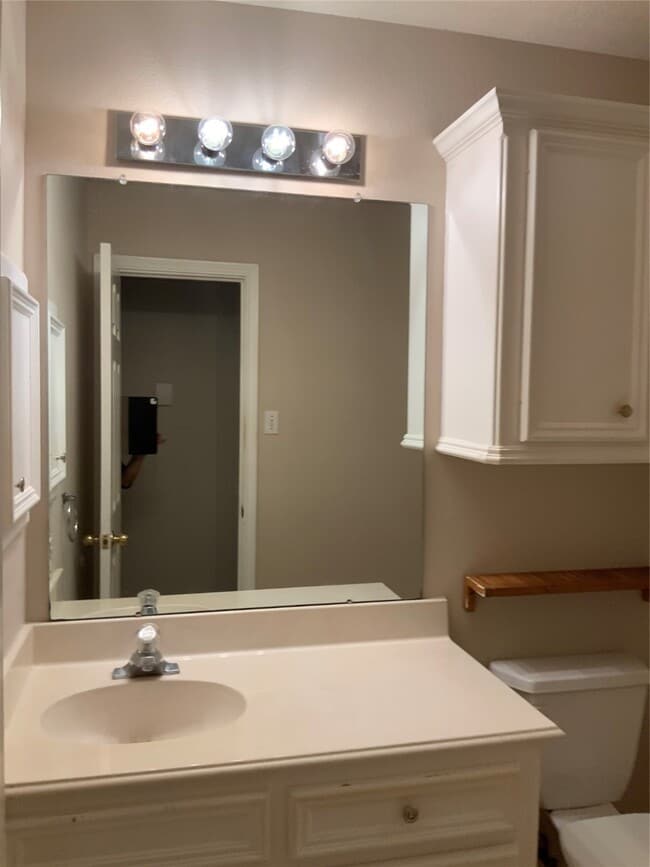 Building Photo - 1804 Arbor Glen