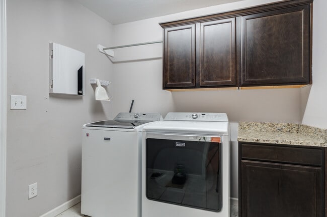 Building Photo - 6905 91st St