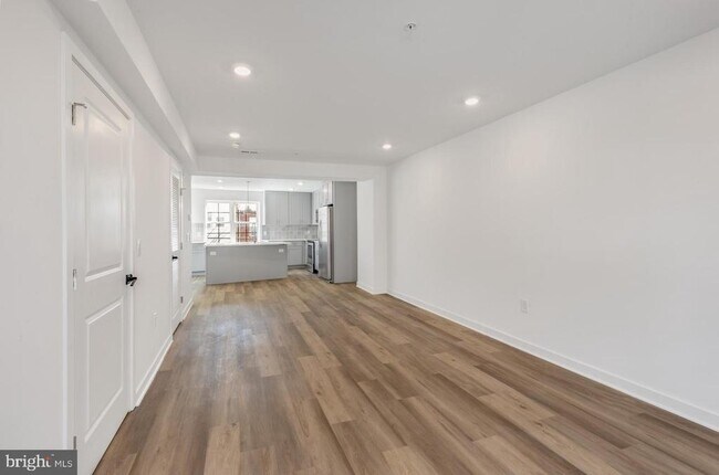 Building Photo - 1116 S 7th St