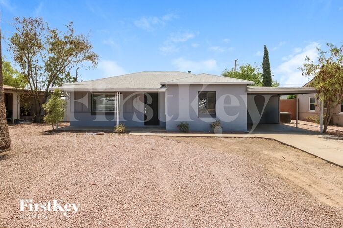 Primary Photo - 2417 E Earll Dr