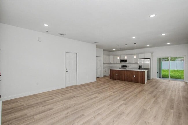 Building Photo - 16698 SW 30th Avenue Rd