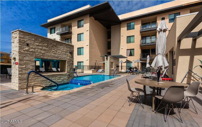 Building Photo - 7300 E Earll Dr