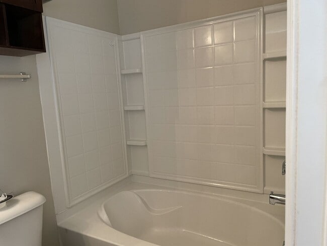 Building Photo - 3 Bedroom/2.5 Bath Townhome in Great Location