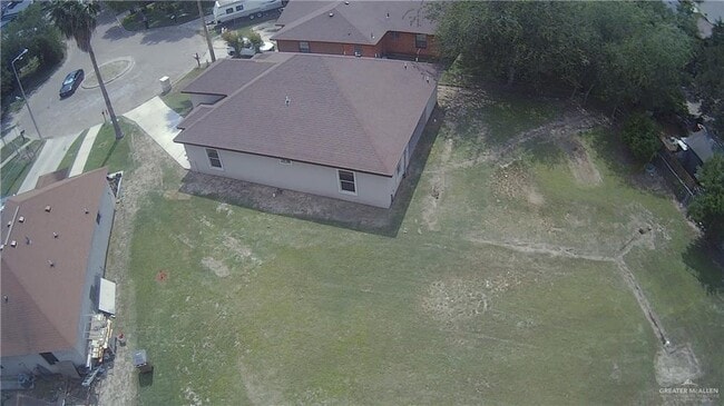 Building Photo - 911 S 19th Ave