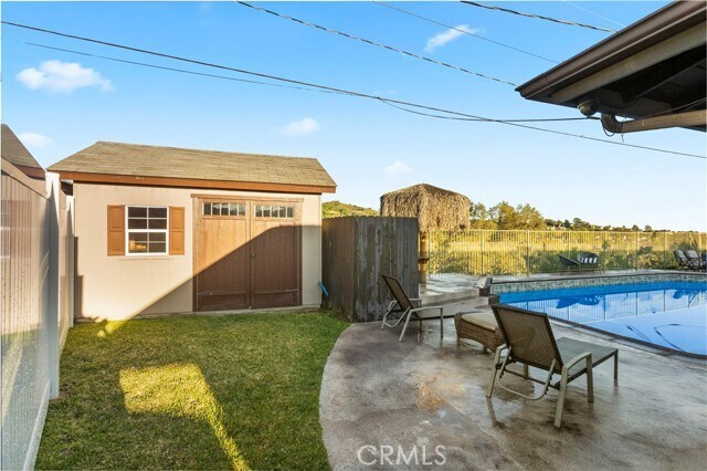 Building Photo - 1377 Hazelwood Pl