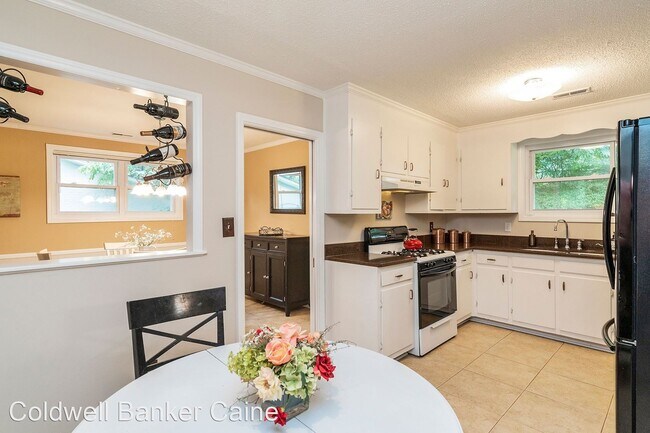 Building Photo - 3 br, 2 bath House - 614 Parkins Mill Rd