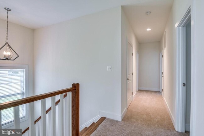 Building Photo - 6665 Fayette St