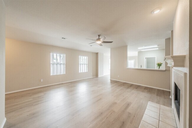 Building Photo - 629 Chalk Knoll Rd