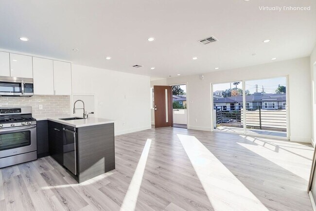 Building Photo - 148 S Madison Ave