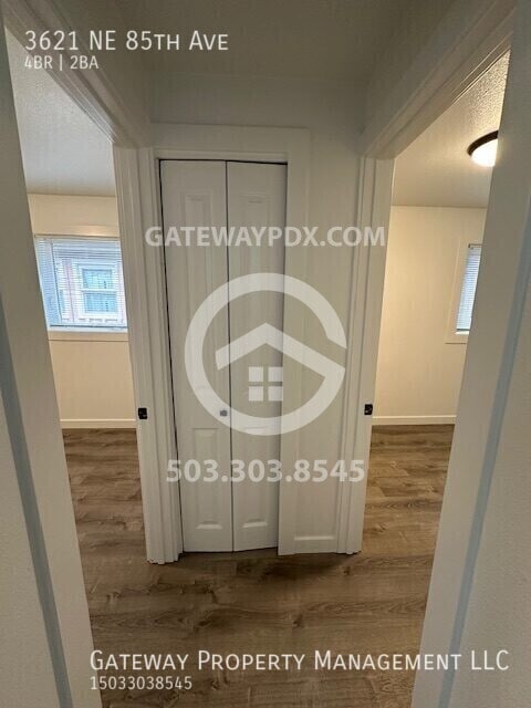 Building Photo - 3621 NE 85th Ave